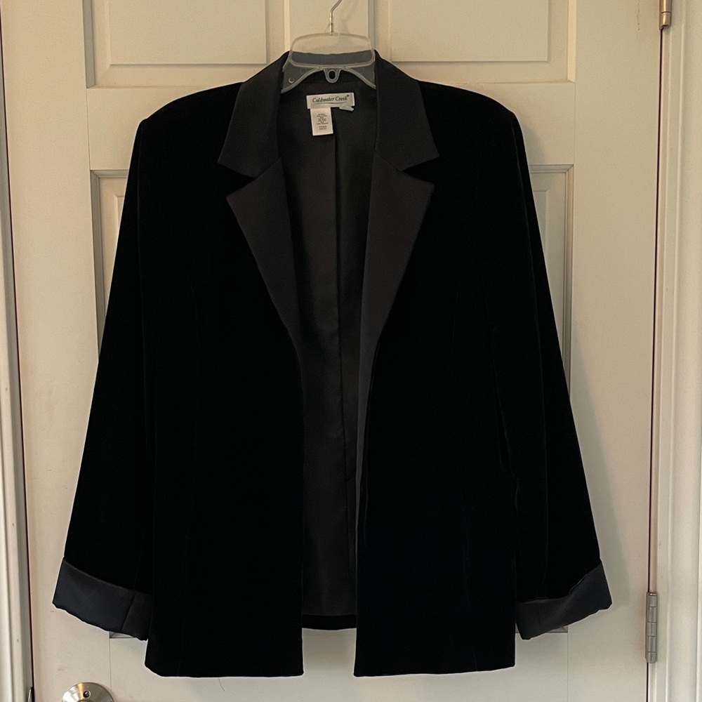 Coldwater Creek black velvet lined blazer Size Large. Perfect for Holidays!